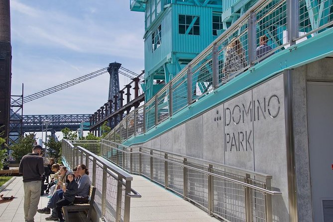 Williamsburg Food Tasting & Walking Tour - The walking part: how Williamsburg changes street by street