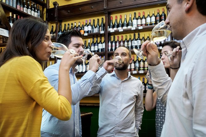 Wine Tasting and Tapas in the ancient Town of Zaragoza - Stop 1 in El Tubo: Ancient Streets and the First Wines