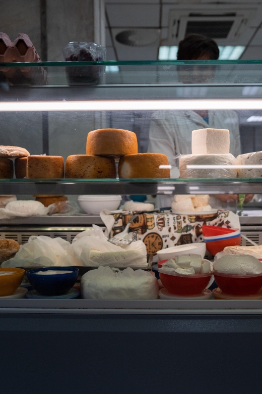 Zagreb: Food Tour with Tastings - Food as your Zagreb orientation plan (not just a snack run)