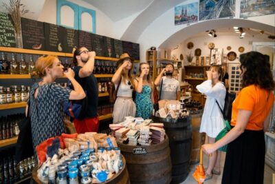 Zagreb: Food Tour with Tastings - Dolac Market: where Zagreb cooks its daily life